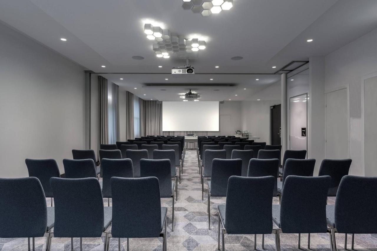 The Jangle - Paris - Charles De Gaulle - Airport 4*