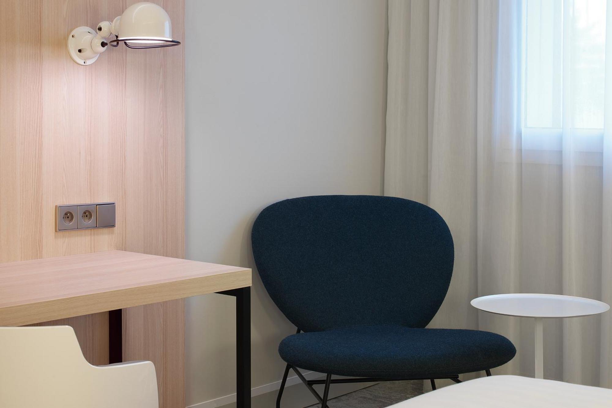 The Jangle - Paris - Charles De Gaulle - Airport 4*