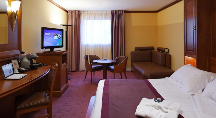 Hotel The Jangle - Paris - Charles De Gaulle - Airport 4*